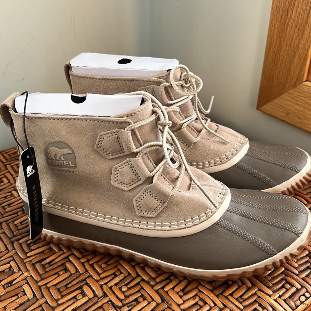 Sorel™️ Out N About boots WATERPROOF 💦boots - Picture 4 of 7